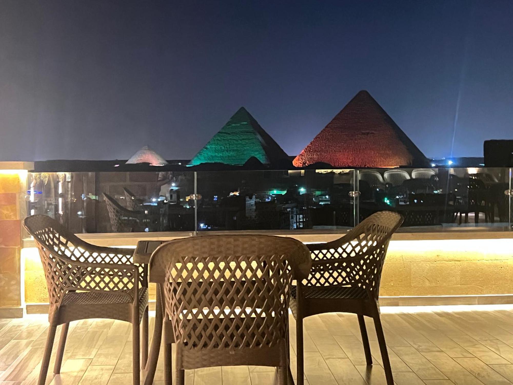Couette-café Celia Pyramids View