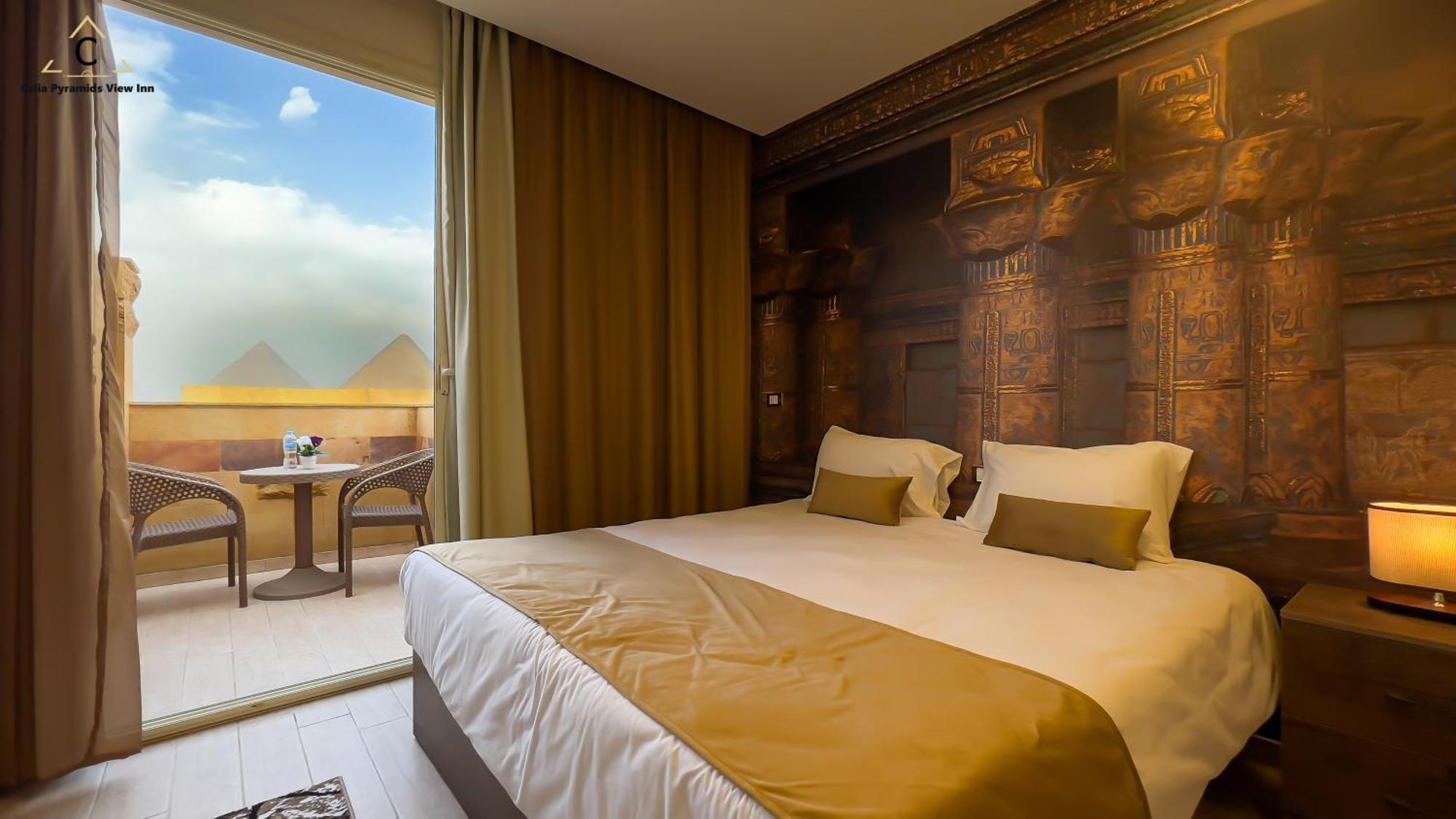 Couette-café Celia Pyramids View